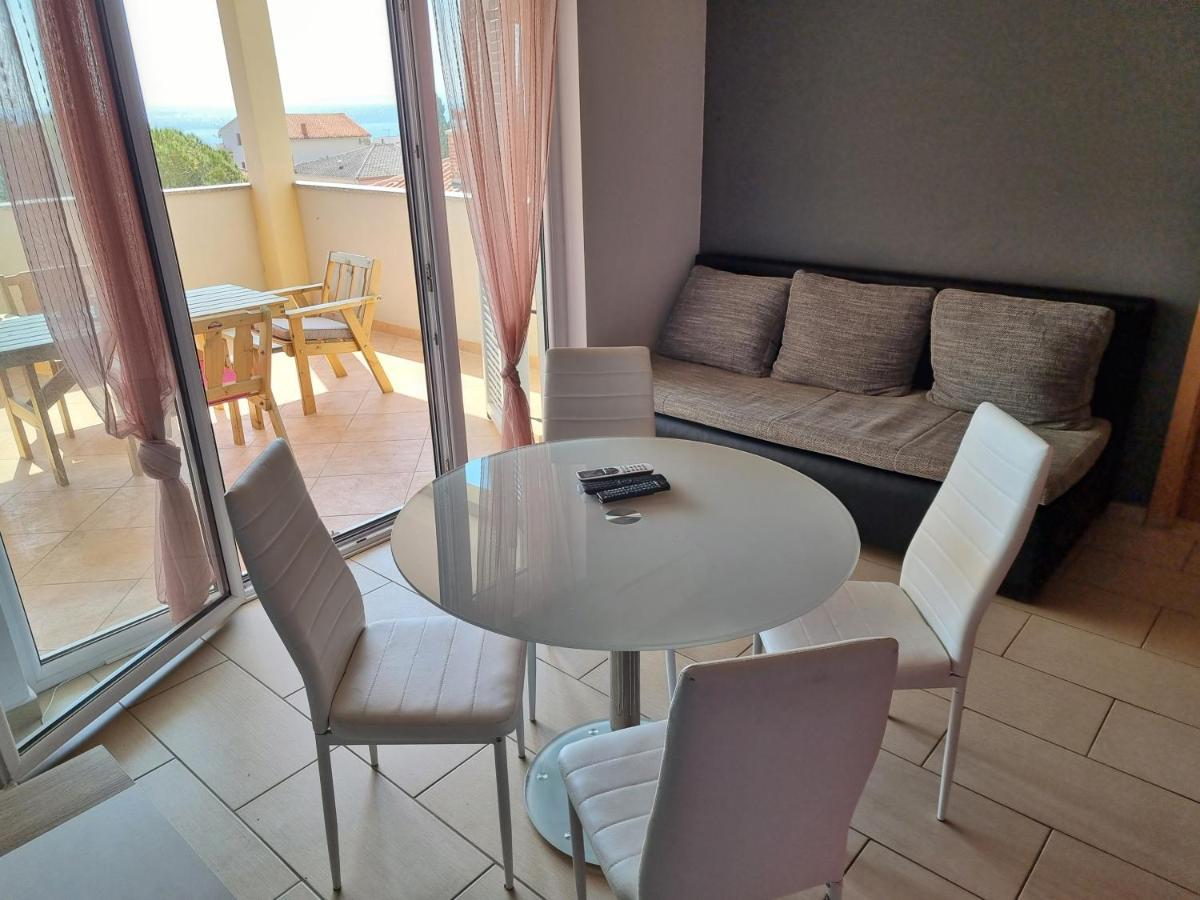 Apartment Wallot Novalja Eksteriør billede